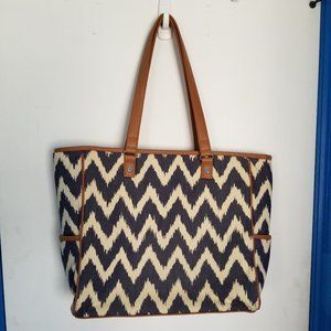 Thirty-One Zigzag Tote Bag - Navy and Cream